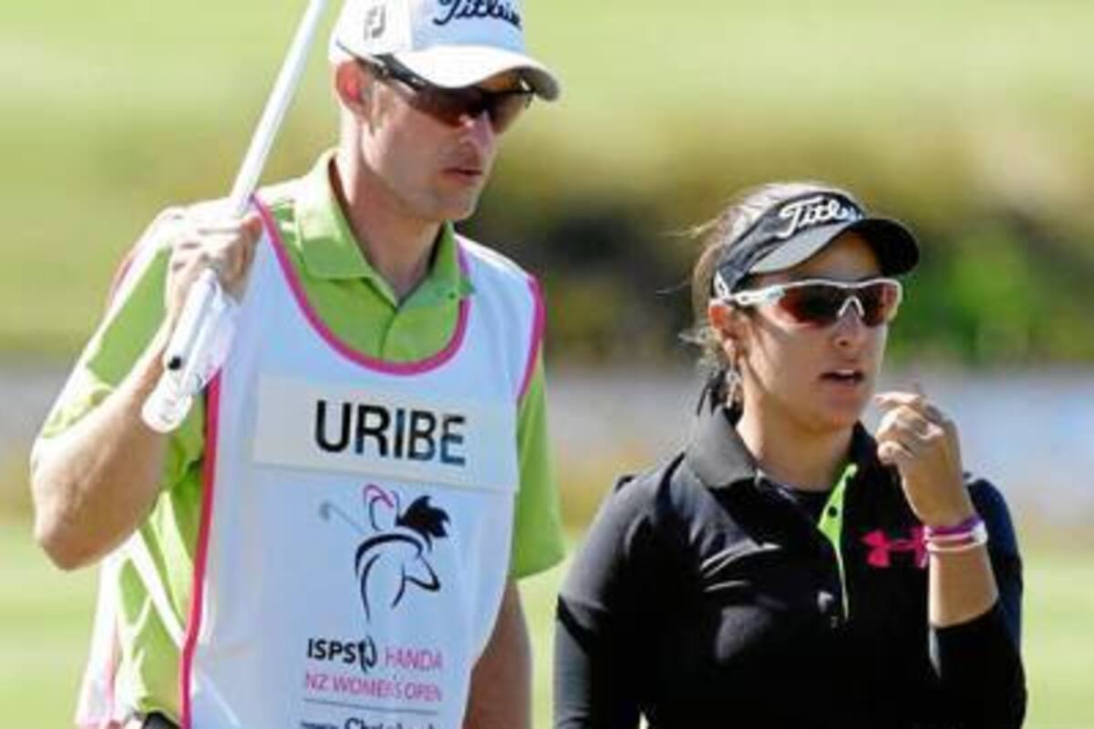 La santandereana María José Uribe Durán cumple una destacadísima actuación en el Open de Golf de Nueva Zelanda, evento en el que comparte el liderato con cinco jugadoras más, ojalá pueda mantener la punta y ganar su segundo torneo en el circuito profesional femenino de golf. (Foto: Tomada de Internet / VANGUARDIA LIBERAL)