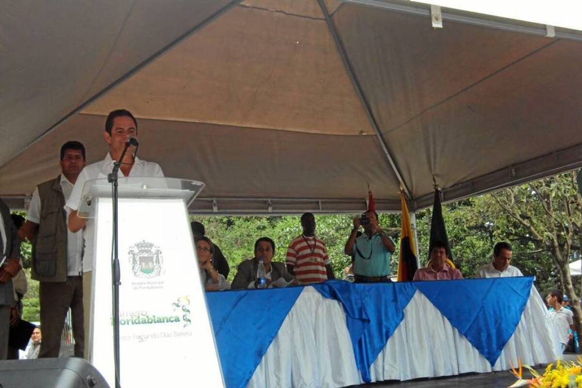Minvivienda garantizó construcción de 6 mil viviendas gratis en Floridablanca (Foto: Brayner R. García Ardila /VANGUARDIA LIBERAL)