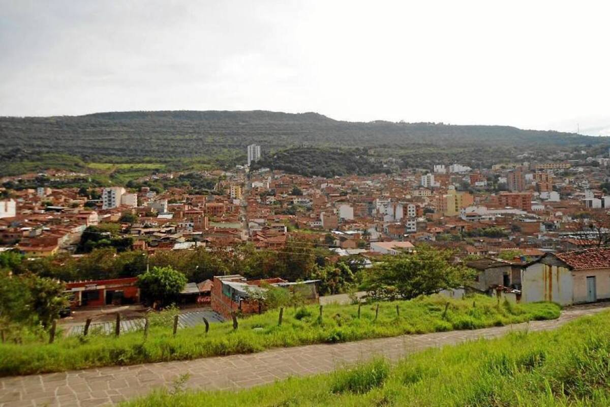 El proyecto es sometido a debate por los concejales y de aprobarse otorgaría subsidios de vivienda a postulantes que tengan ingresos inferiores a cuatro salarios mínimos lega (Foto: Nancy Acuña R./VANGUARDIA LIBERAL)