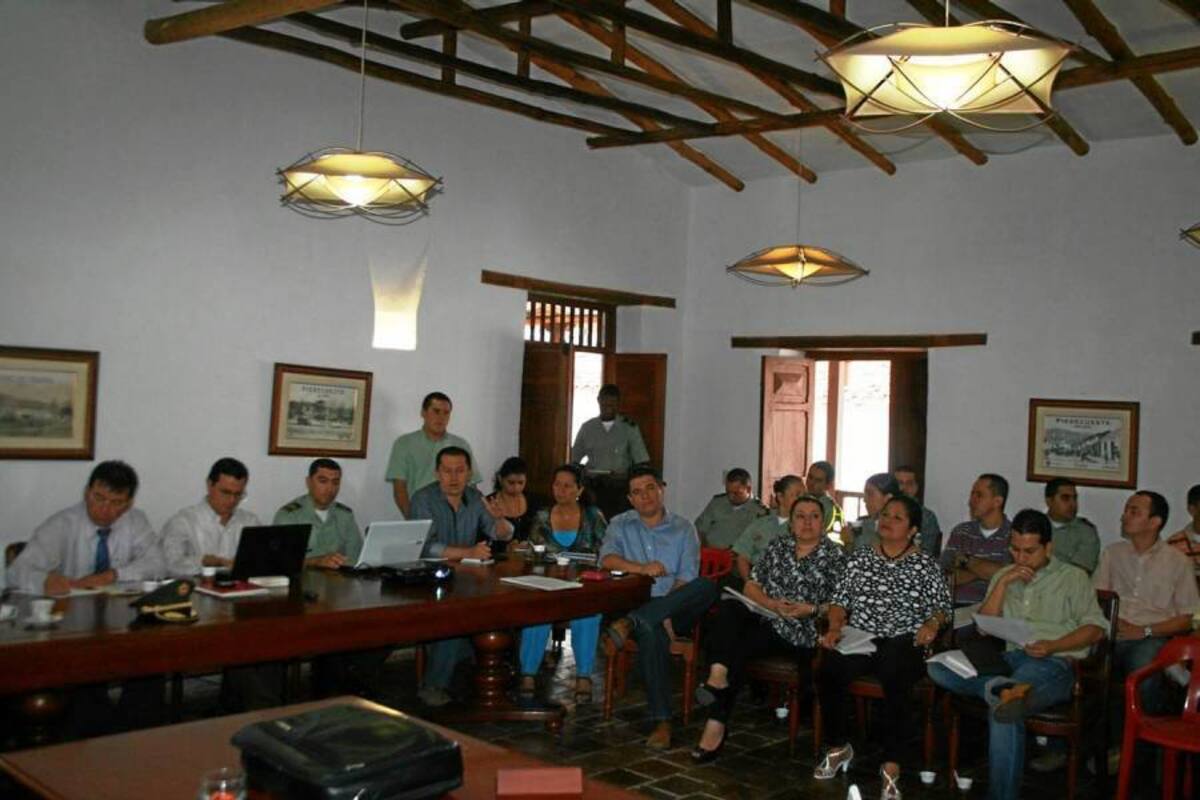 Ayer se llevó a cabo en el Palacio Municipal el primer Consejo de seguridad de 2012. (Foto: Suministrada/ VANGUARDIA LIBERAL )