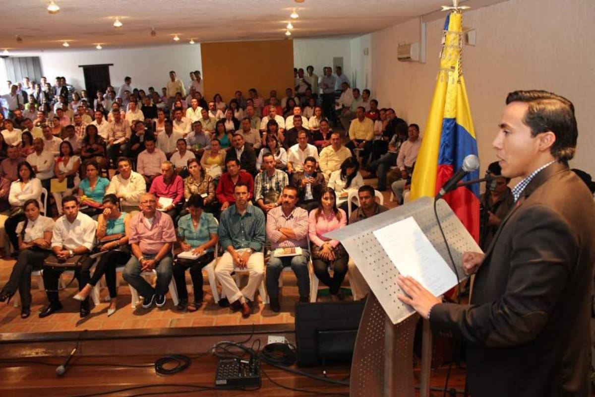 Richard Aguilar se reunió ayer con la mayoría de los alcaldes electos. En el encuentro dijo que una de sus prioridades será el tema de vías, especialmente ahora que el departamento afronta las secuelas del crudo invierno. (Foto: Suministrada/VANGUARDIA LIBERAL)