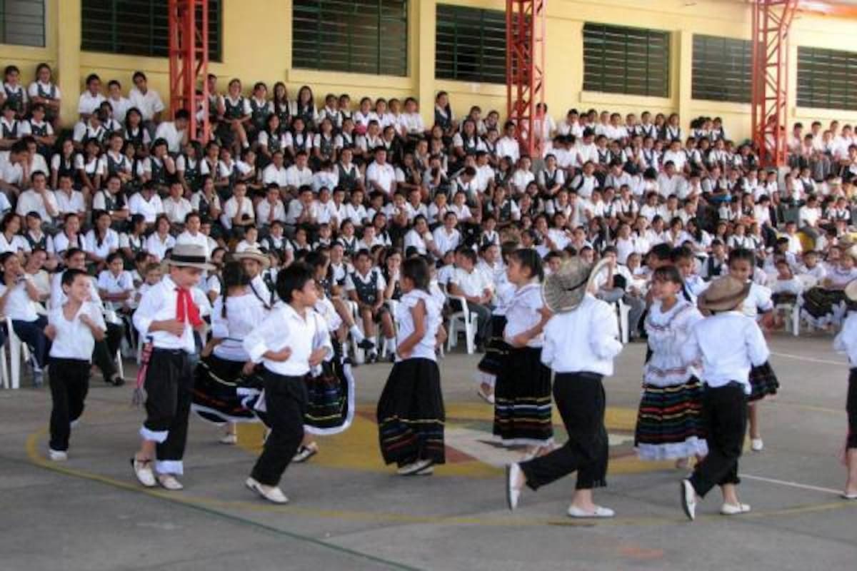 Además de la renovación de la acreditación, otro hecho tiene entusiasmado al plantel, y es su aniversario número 50, que se celebrará del 25 al 30 de octubre.(Foto: Foto: Suministrada /VANGUARDIA LIBERAL)