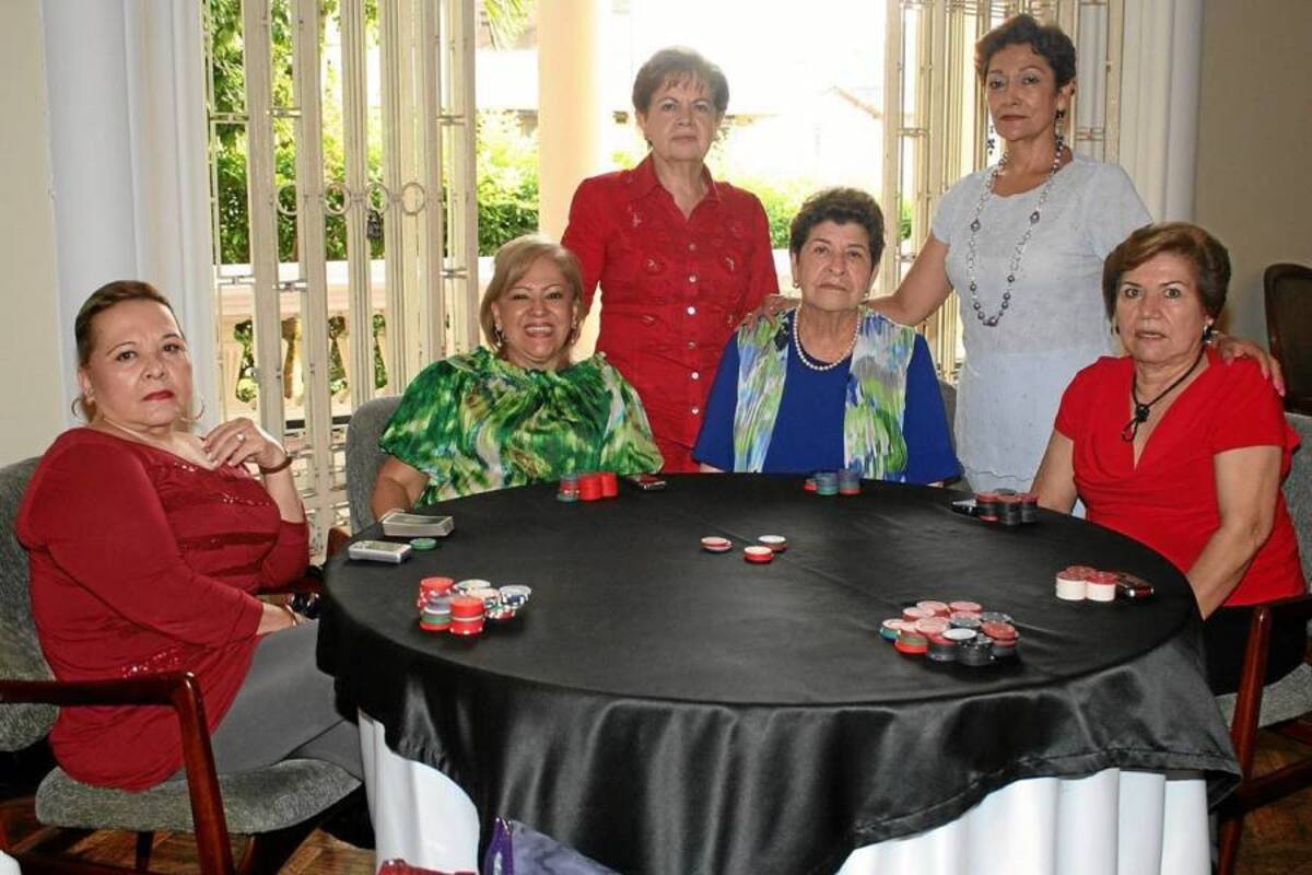 Sandra Anaya, Cecilia de Carnier, Celina Blanco, Betty de Avellaneda, Miriam Ruiz y Fanny de Galvis. (Foto: Mauricio Betancourt / VANGUARDIA LIBERAL)