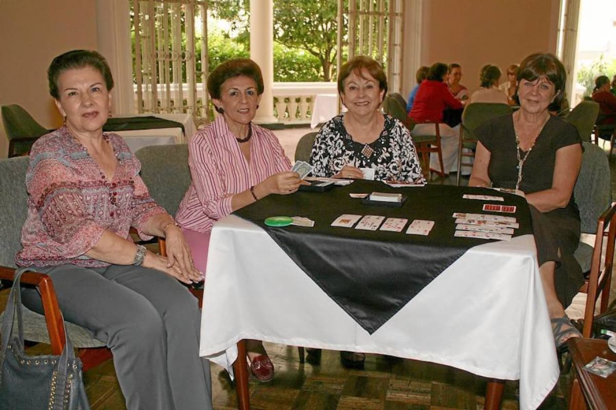 Nohora de Abril, Teresita de Rueda, Mariela de Amado y Cecilia de Cadena. (Foto: Mauricio Betancourt / VANGUARDIA LIBERAL)