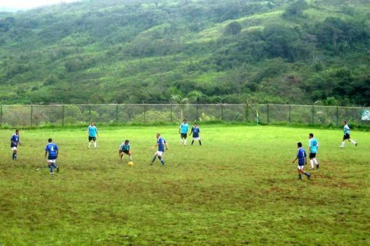 En la categoría veteranos el ganador fue el equipo de Fusdecol y en la categoría máster el campeón fue el equipo de Moniquirá.(Foto: Archivo /VANGUARDIA LIBERAL)