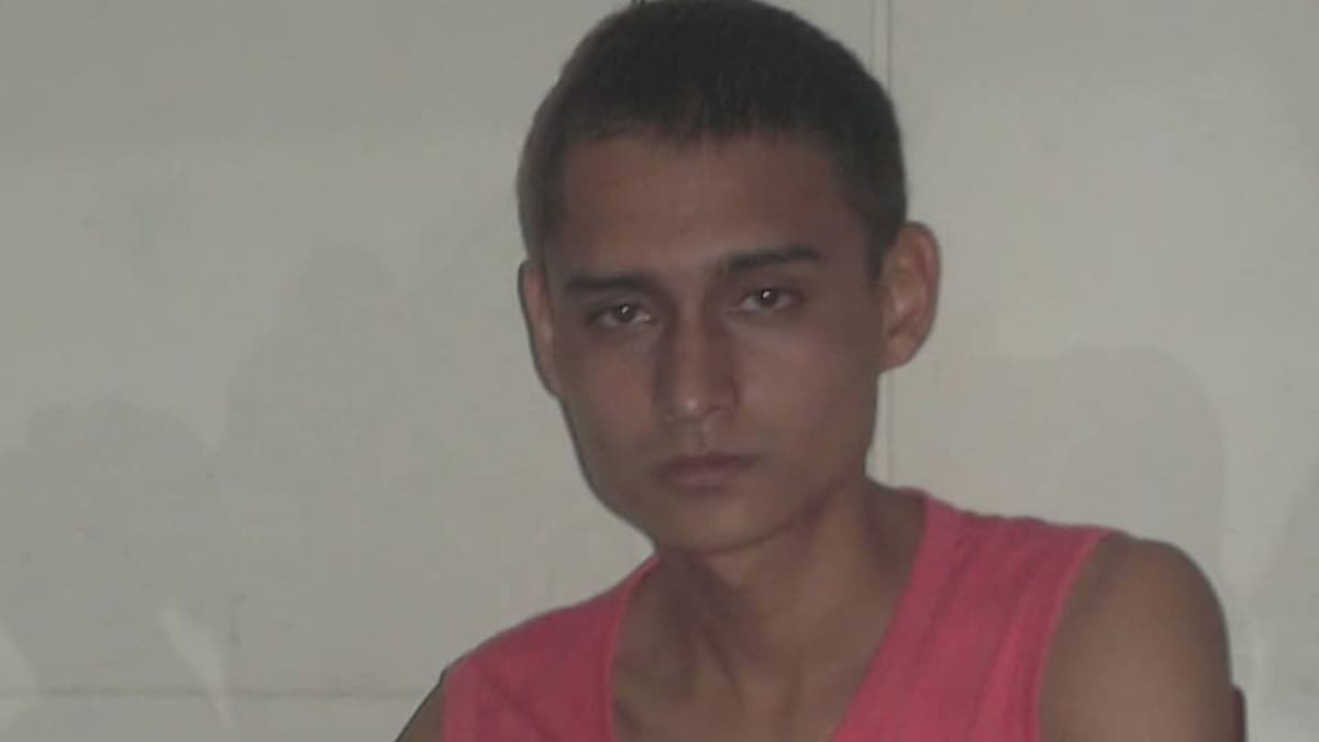 A los 18 años, Víctor fue enviado a la cárcel por hurto, enfrentando las consecuencias de años de consumo y delincuencia.