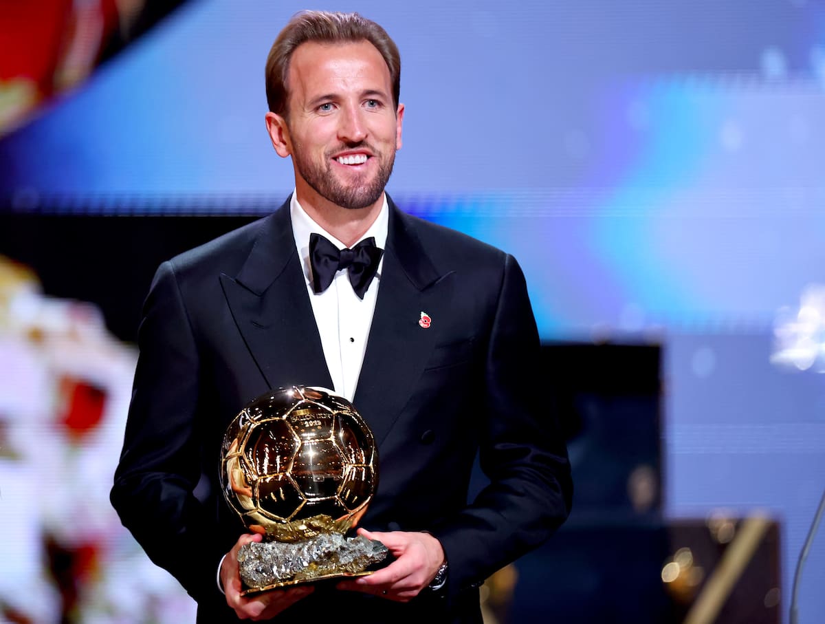 LONDON (United Kingdom), 27/10/2026.- England captain Harry Kane wins the Men's Ballon d'Or at the 2026 Ballon d'Or awards ceremony at the London Palladium Theatre, London, Great Britain, 26 October 2026. It is the 70th edition of the annual ceremony. (Gran Bretaña, Reino Unido, Londres) EFE/EPA/TOLGA AKMEN