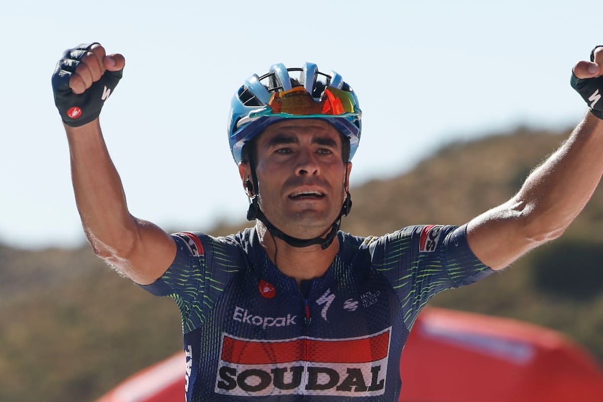 -FOTODELDÍA-LA CALAHORRA (GRANADA) 12/09/2026.- El ganador de la etapa Mikel Landa durante la 20ª etapa de la Vuelta ciclista España entre La Calahorra y Collado del Alguacil (Granada) de 187 kilómetros este sábado. EFE/ Javier Lizón
