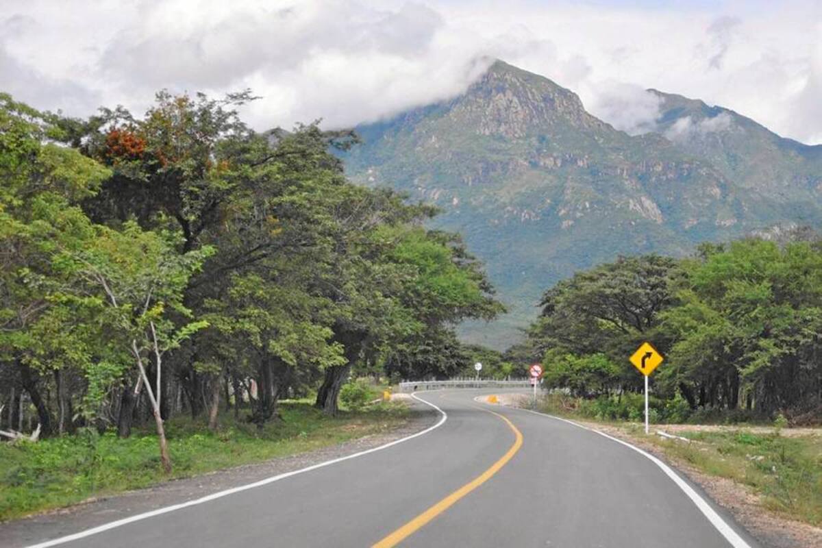 El proyecto Ruta del Sol invierte para la construcción del sector 2 $2.2 billones. (Foto: Archivo/VANGUARDIA LIBERAL)