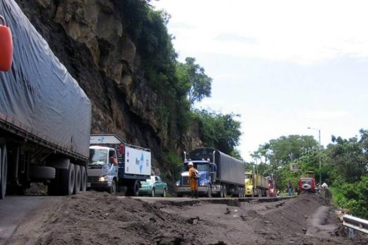El clima le está pasando cuenta de cobro a productores y transportadores, ya que los fletes de un viaje entre Bucaramanga y la Costa se han disparado. (Foto: Archivo/VANGUARDIA LIBERAL )