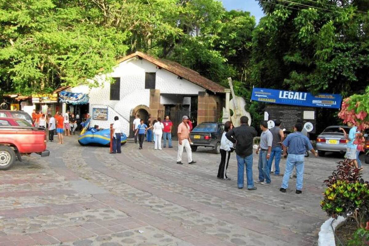 Dentro de los proyectos que se encuentran en etapa de diseño esta el mantenimiento del parque gallineral que se calcula en unos 2.500 millones de pesos para arreglo de piscina, oficinas, senderos y otros. (Foto: Archivo/VANGUARDIA LIBERAL)