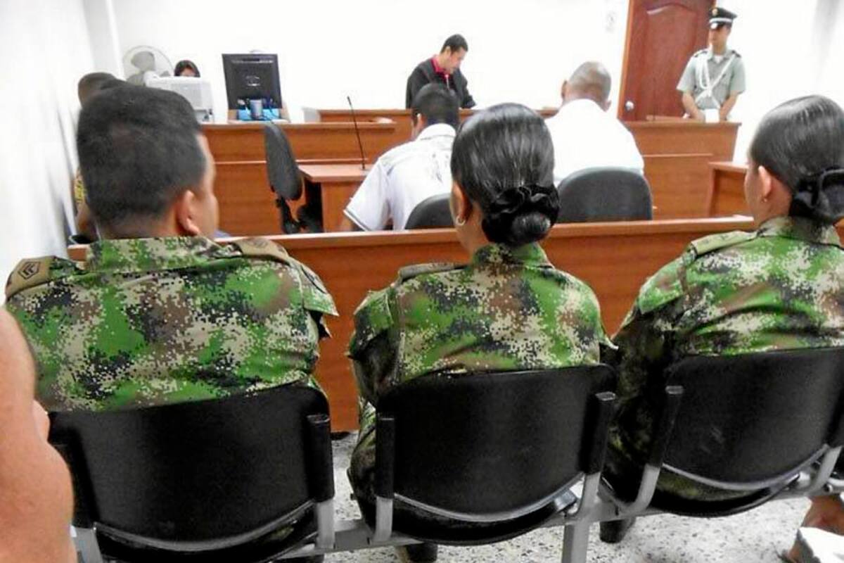El presidente de la Cámara, Simón Gaviria, planteó que los uniformados sean investigados por una Justicia Penal Militar guiada por civiles. (Foto: Archivo/VANGUARDIA LIBERAL)