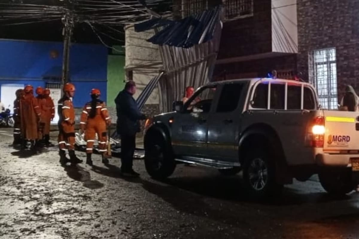 210 familias afectadas por las lluvias en Bucaramanga recibieron mercados