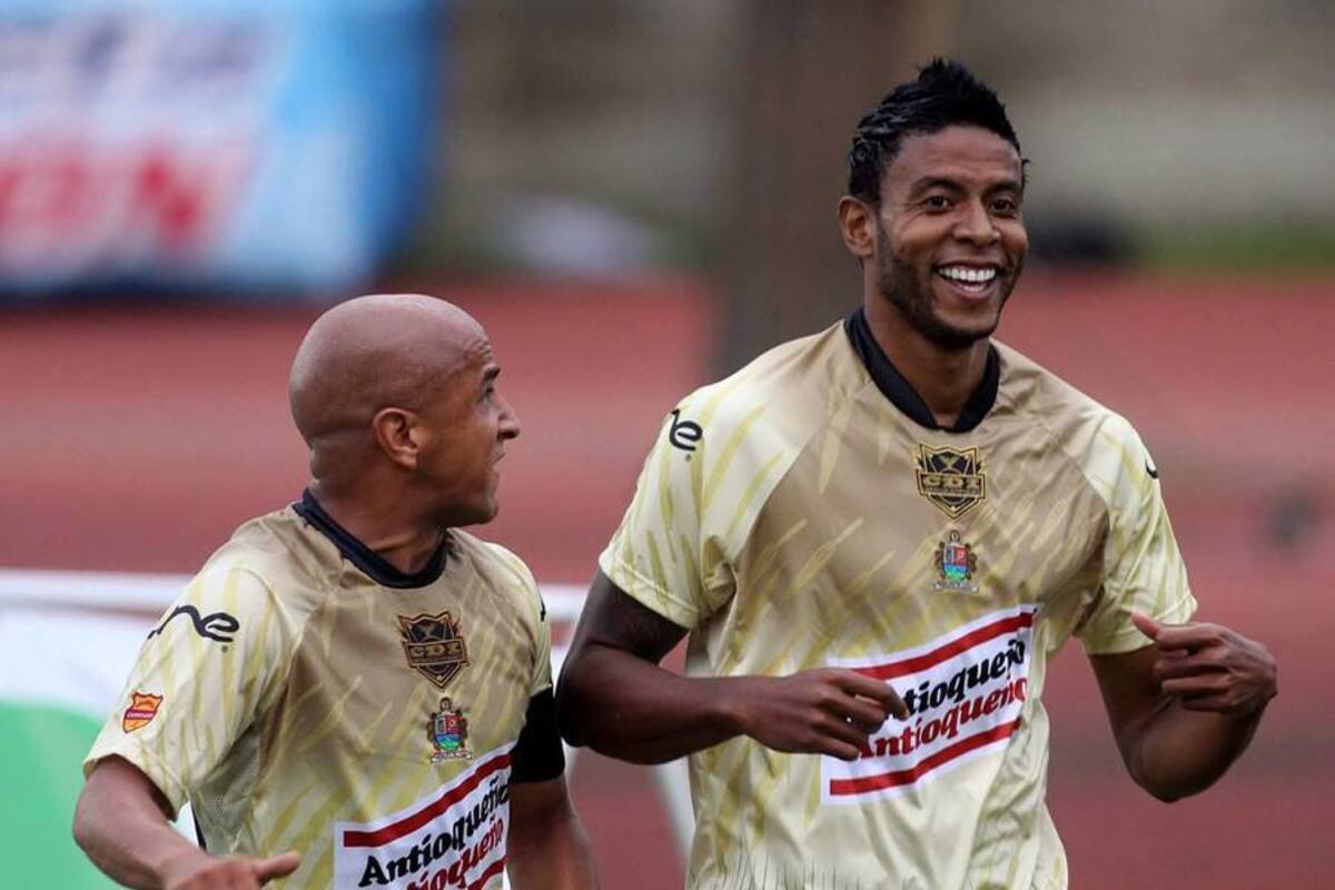 Itagüí le propinó otra derrota al Deportivo Pereira, nuevo inquilino de la Primera B. El dueño de casa se impuso con un solitario gol de Lionard Pajoy y de paso acabó con gran parte de las posibilidades que tenían los ‘matecañas’ para instalarse en la siguiente fase de la Liga Posatobón II. (Foto: Colprensa / VANGUARDIA LIBERAL)