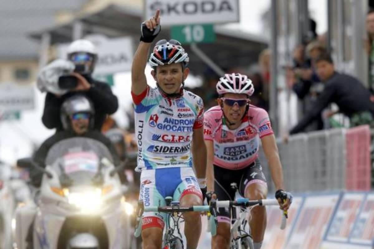 El pedalista venezolano José Rujano, compañero de equipo del santandereano José Serpa, se impuso en la etapa 13 del Giro de Italia, terminada en Grossglockner, Austria, en la que finalizó por delante del líder de la carrera, el español Alberto Contador.(Foto: AFP / VANGUARDIA LIBERAL)