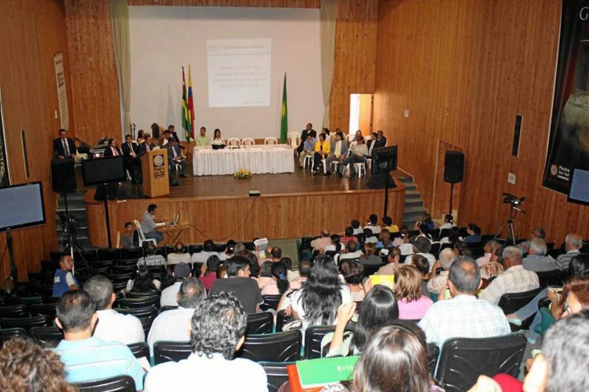 La actividad se cumplió en el auditorio Garza Real de la Casa de la Cultura Piedra del Sol. (Foto: Nelson Díaz/VANGUARDIA LIBERAL)