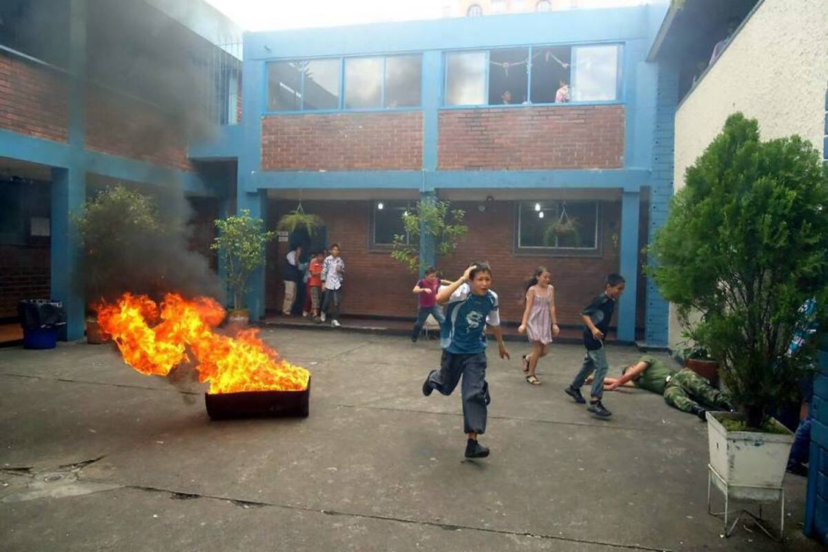 La tercera semana de octubre se llevará a cabo en Girón el primer simulacro de evacuación en los colegios oficiales que implementaron el programa de prevención de riesgos. (Foto: Archivo/VANGUARDIA LIBERAL )