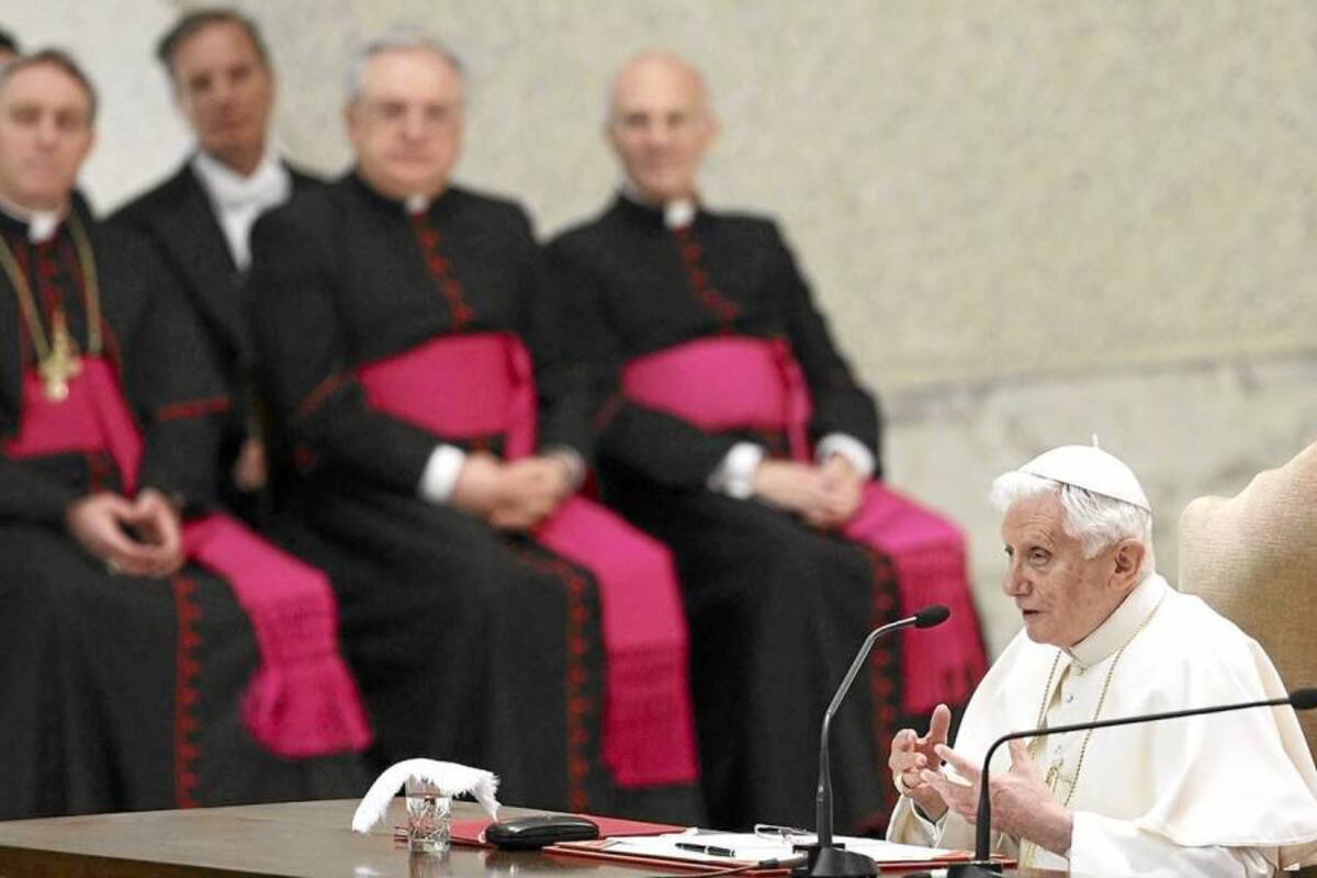 Tras su renuncia, Benedicto XVI se trasladará a la residencia veraniega de los papas, en Castelgandolfo, en las afueras de Roma, donde deberá permanecer unos dos meses. (Foto: EFE / VANGUARDIA LIBERAL)