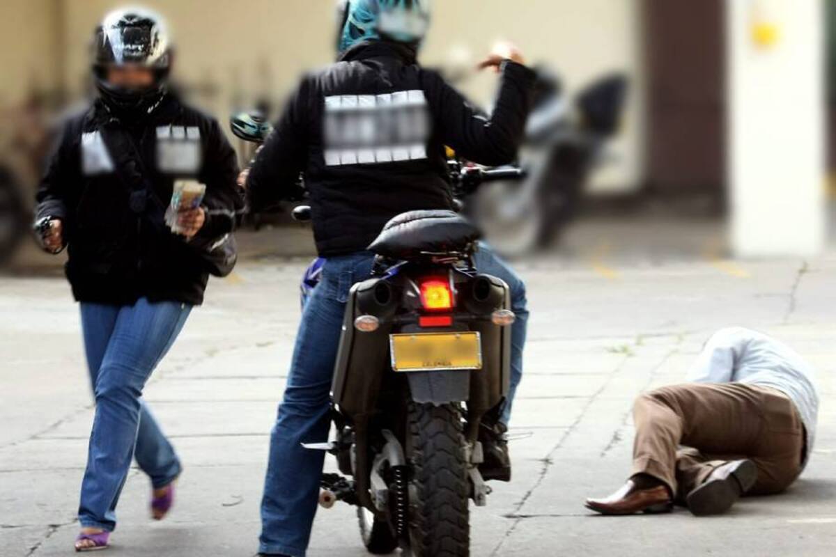 El asalto se registró ayer a las 11:40 de la mañana en la carrera 6 con calle 7 del casco antiguo de Floridablanca. (Foto: Archivo/VANGUARDIA LIBERAL)