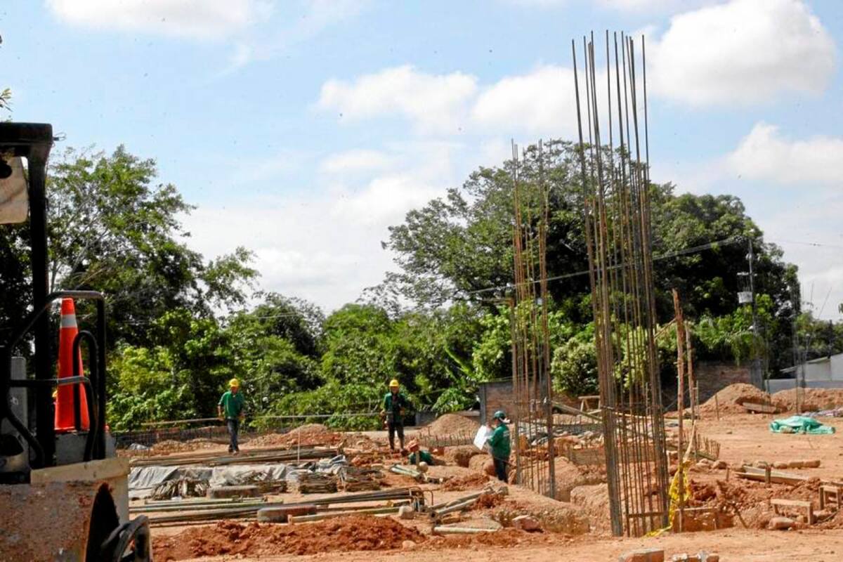 Desconocidos atacaron a un vigilante del barrio Real de Mares que cuidaba la zona de remodelación. (Foto: Javier Alvarado/ VANGUARDIA LIBERAL)