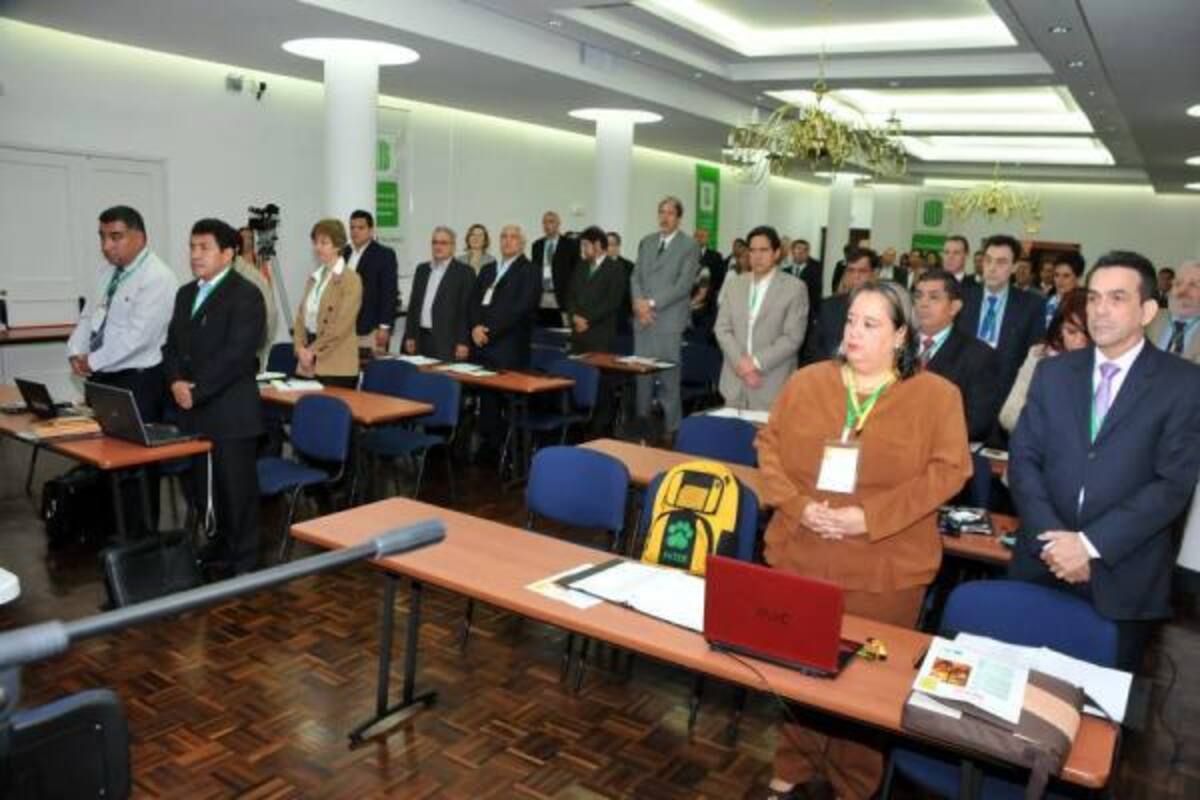 Hasta mañana estarán reunidos los Rectores, Vicerrectores y Directores Financieros de las 18 universidades de América Latina y 4 europeas, quienes se dieron cita en la capital santandereana para llevar a cabo el Primer Encuentro del Proyecto 'Suma', liderado por la Universidad Industrial de Santander (UIS).(Foto: Suministrada/ VANGUARDIA LIBERAL)