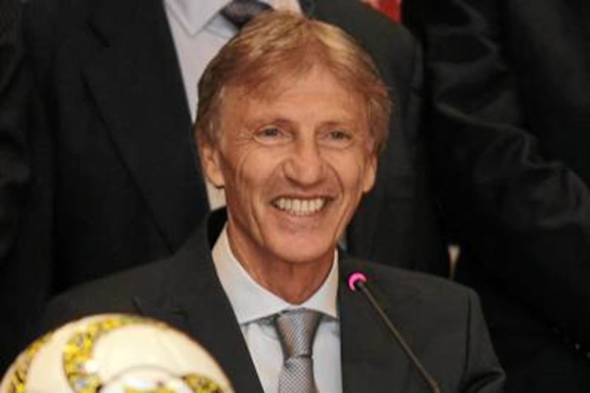El defensa caleño, pero con nacionalidad española, Bernardo Espinosa, se convirtió en la gran sorpresa de la primera convocatoria del seleccionador nacional José Pékerman. El jugador de 22 años se estrenará en el combinado nacional ante México el próximo miércoles. (Foto: Tomada de Internet / VANGUARDIA LIBERAL)