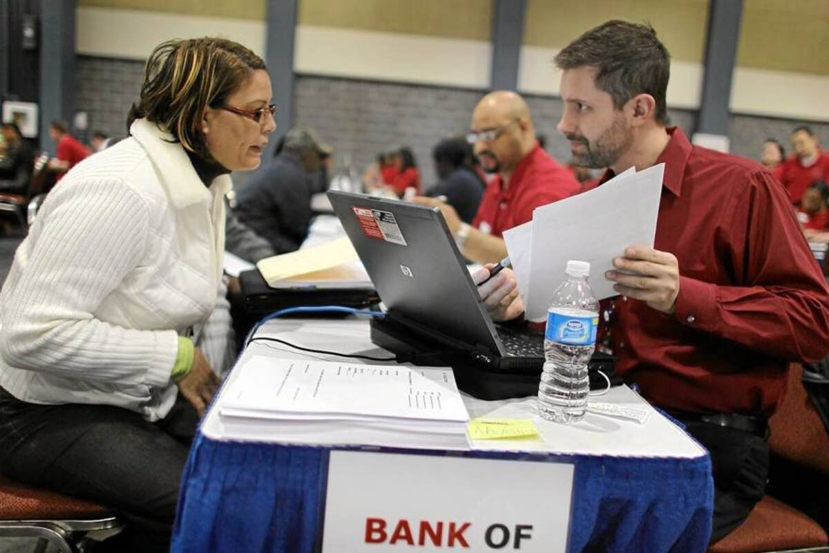 Moody’s recorta la nota crediticia de 15 bancos