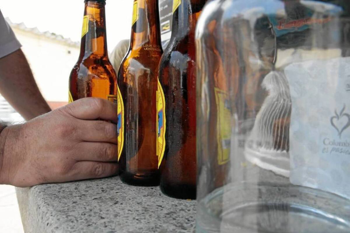 Las autoridades de salud recomiendan a la ciudadanía no excederse en el consumo de alimentos y bebidas embriagantes. (Foto: Archivo/VANGUARDIA LIBERAL )