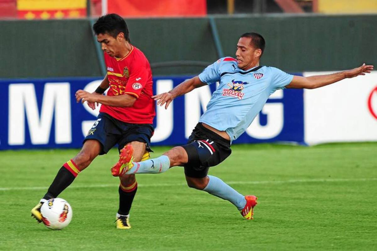 Junior de Barranquilla, que viene de perder en la primera fecha 2 – 0 ante Unión Española en Chile, jugará su segundo partido en la Copa Libertadores ante otro equipo ‘asutral’, Universidad Católica, esta noche a partir de las 7:45 p.m. Los dos equipos están necesitados de un resultado que no los deje en el fondo del Grupo 3. (Foto: Archivo / VANGUARDIA LIBERAL )
