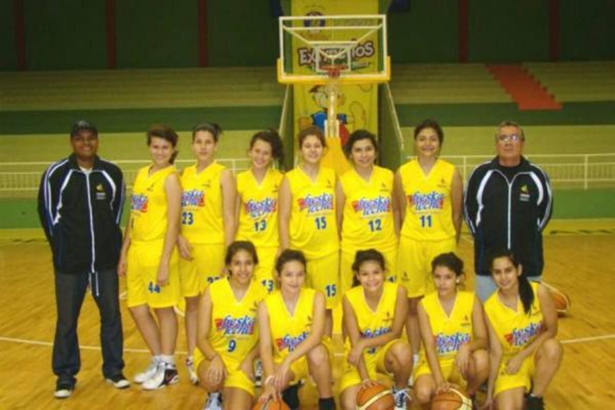 Dos triunfos ante Cauca y Cesar le permiten a la selección Santander de baloncesto ilusionarse con clasificar a los Juegos Nacionales de 2012.(Foto: Archivo / VANGUARDIA LIBERAL)