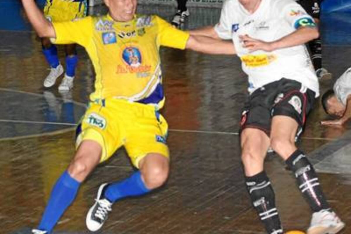 A partir del próximo 5 de mayo, Independiente Santander y Bucaramanga FSC empezarán, con nuevos entrenadores, la lucha por el título del Torneo Profesional de Microfútbol. (Foto: Archivo / VANGUARDIA LIBERAL)