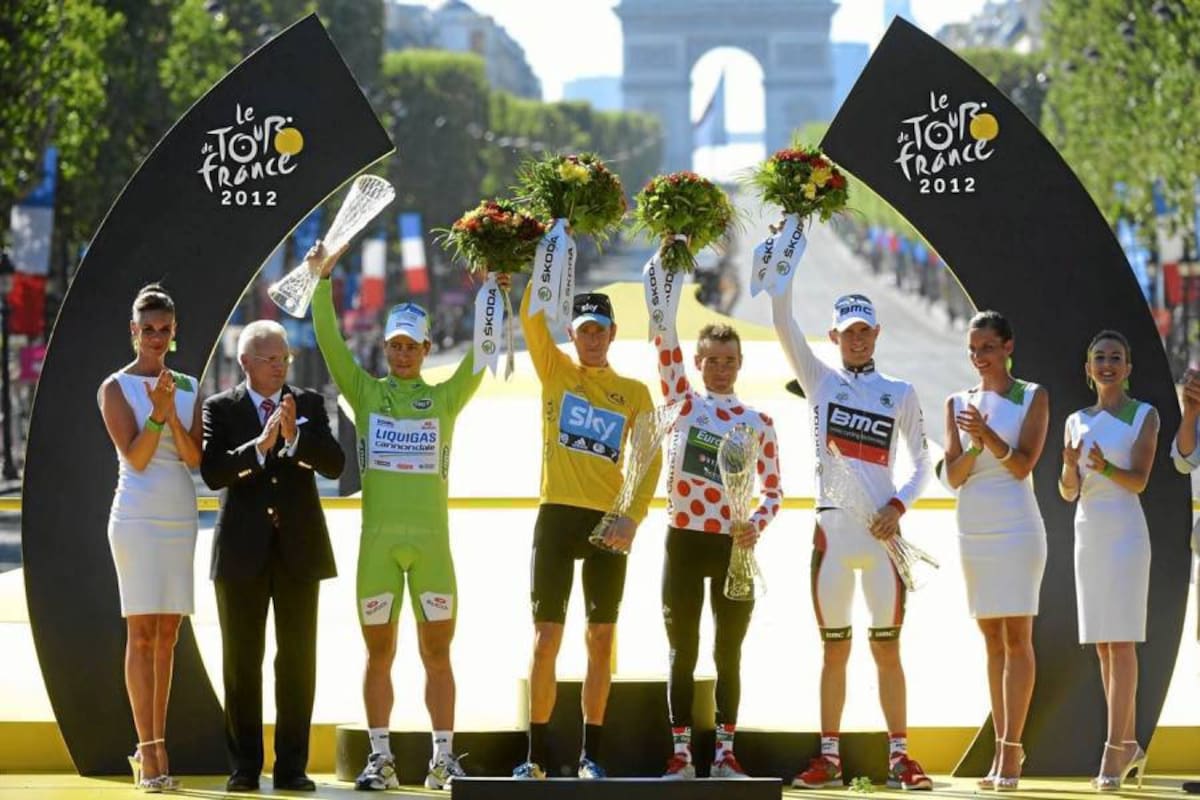 Esta es la imagen de los campeones de la edición 99 del Tour de Francia, aparecen de izquierda a derecha el eslovaco Peter Sagan (regularidad), el británico Bradley Wiggins (general individual), el francés Thomas Voeckler (montaña), el estadounidense Tejay Van Garderen (mejor joven). (Foto: EFE / VANGUARDIA LIBERAL)