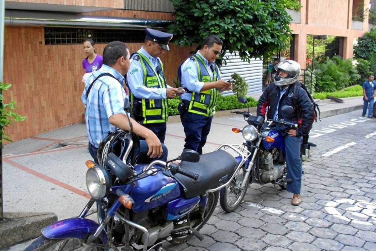 Los motociclistas no podrán transitar con sus automotores después de las 11:00 de la noche. (Foto: Suministrada/VANGUARDIA LIBERAL)