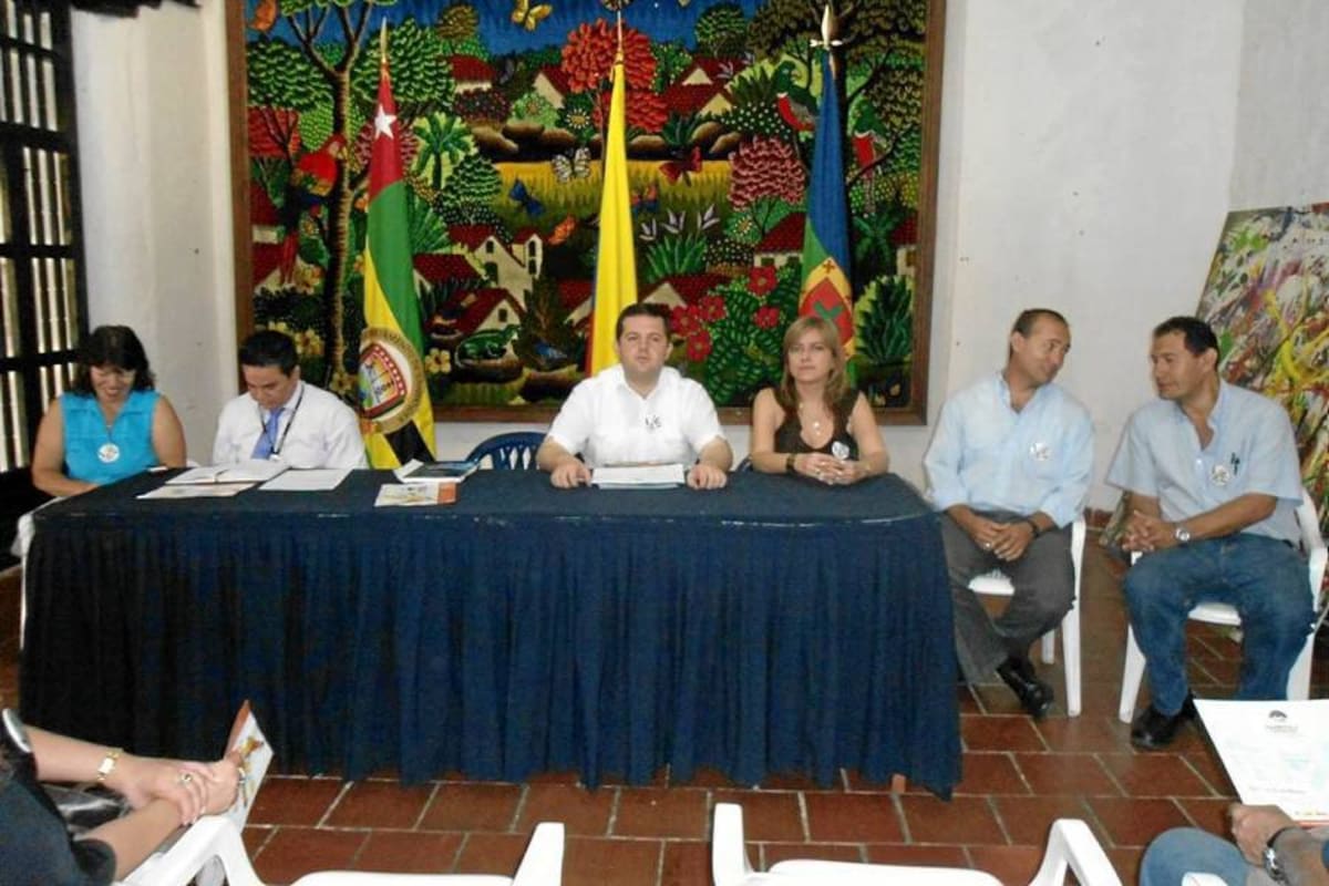 Fue presentada campaña ‘Ayudemos a Santander’ (Foto: Nancy Acuña R. /VANGUARDIA LIBERAL)