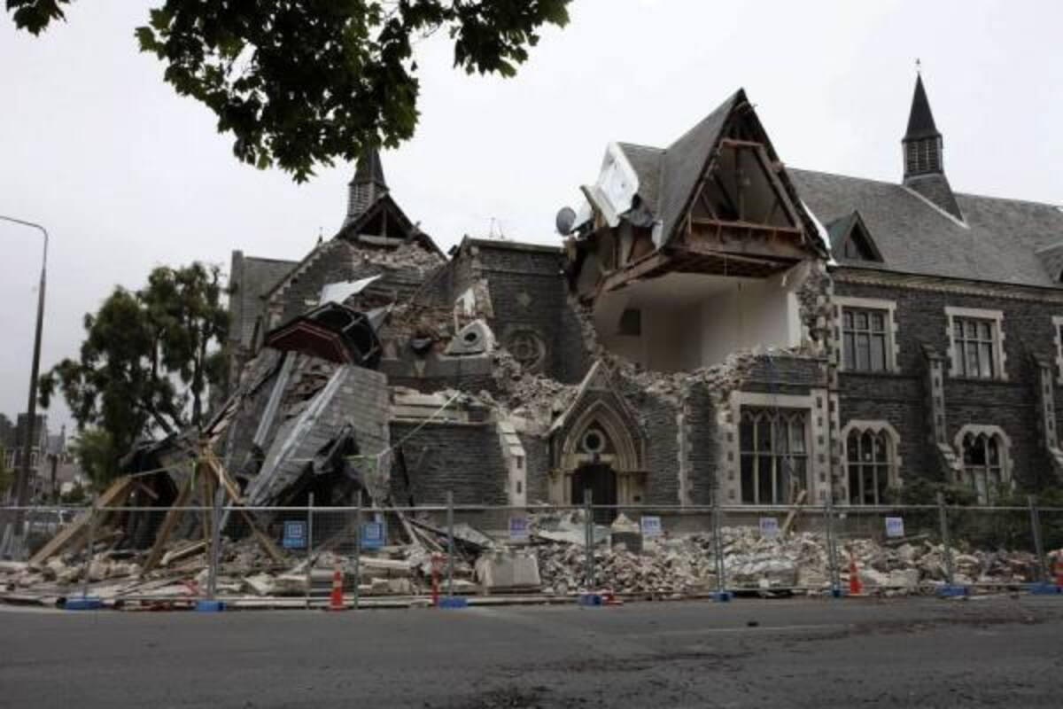 La segunda ciudad de Nueva Zelanda fue sacudida por un fuerte movimiento telúrico. La imagen muestra el estado en que quedó la sede de la corte de Crammer.(Foto: EFE / VANGUARDIA LIBERAL)