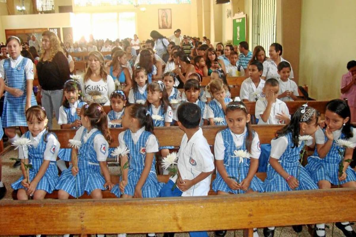 Madre del Buen Consejo conmemora sus 40 años (Foto: Suministrada /VANGUARDIA LIBERAL)