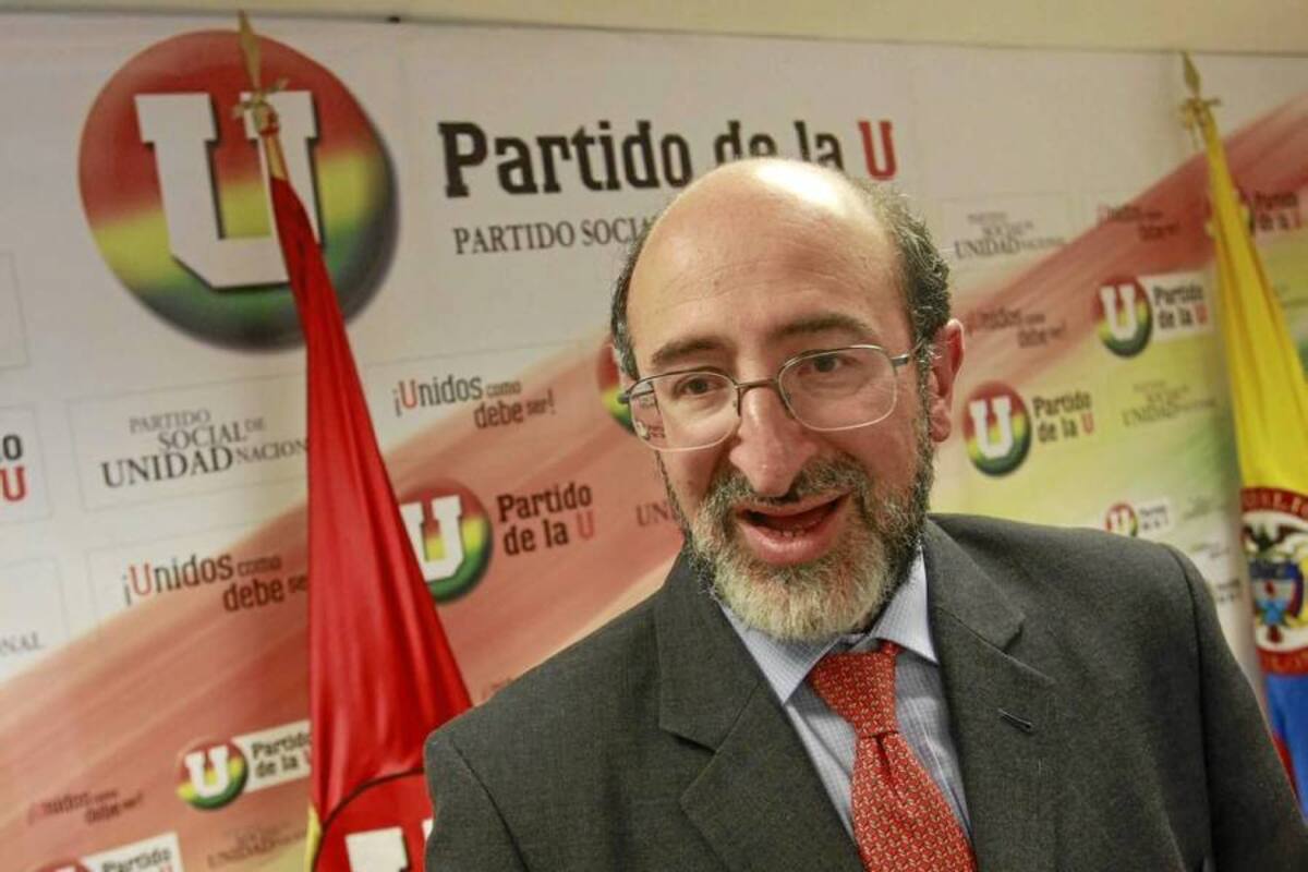 El senador y presidente del Partido de la U, Juan Lozano, aseguró que la comisión, es la encargada constitucionalmente de aprobar el paso de un rango a otro de cualquiera de los oficiales de la Policía, Ejército, Armada y Fuerza Aérea. (Foto: Archivo/VANGUARDIA LIBERAL)
