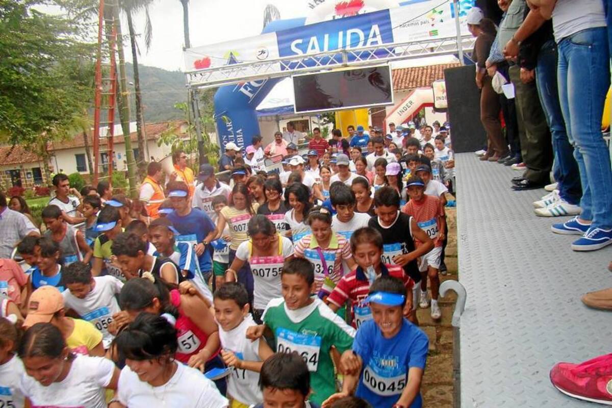 Vanguardia Liberal y la Electrificadora de Santander hacen parte de los patrocinadores del certamen concertado a través de la Alcaldía de Confines, que contará con acompañamiento del director de la Fundación Cardiovascular, Víctor Raúl Castillo, las autoridades locales, la Defensa Civil, la primera autoridad del municipio, Marcos Prada Jaimes y el gobernador de Santander, Richard Aguilar. (Foto: Suministrada/VANGUARDIA LIBERAL)