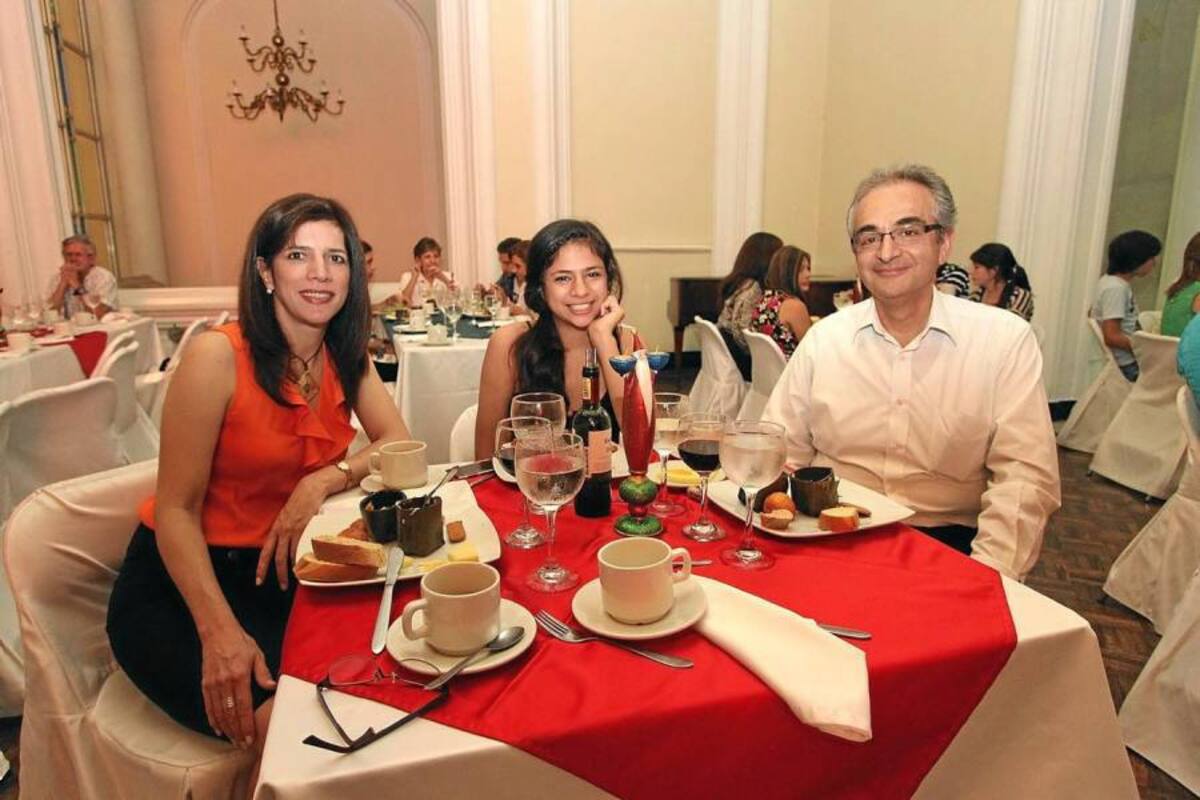 Patricia Meléndez, Michele Saibi y José Federico Saibi. (Foto: Mauricio Betancourt / VANGUARDIA LIBERAL)