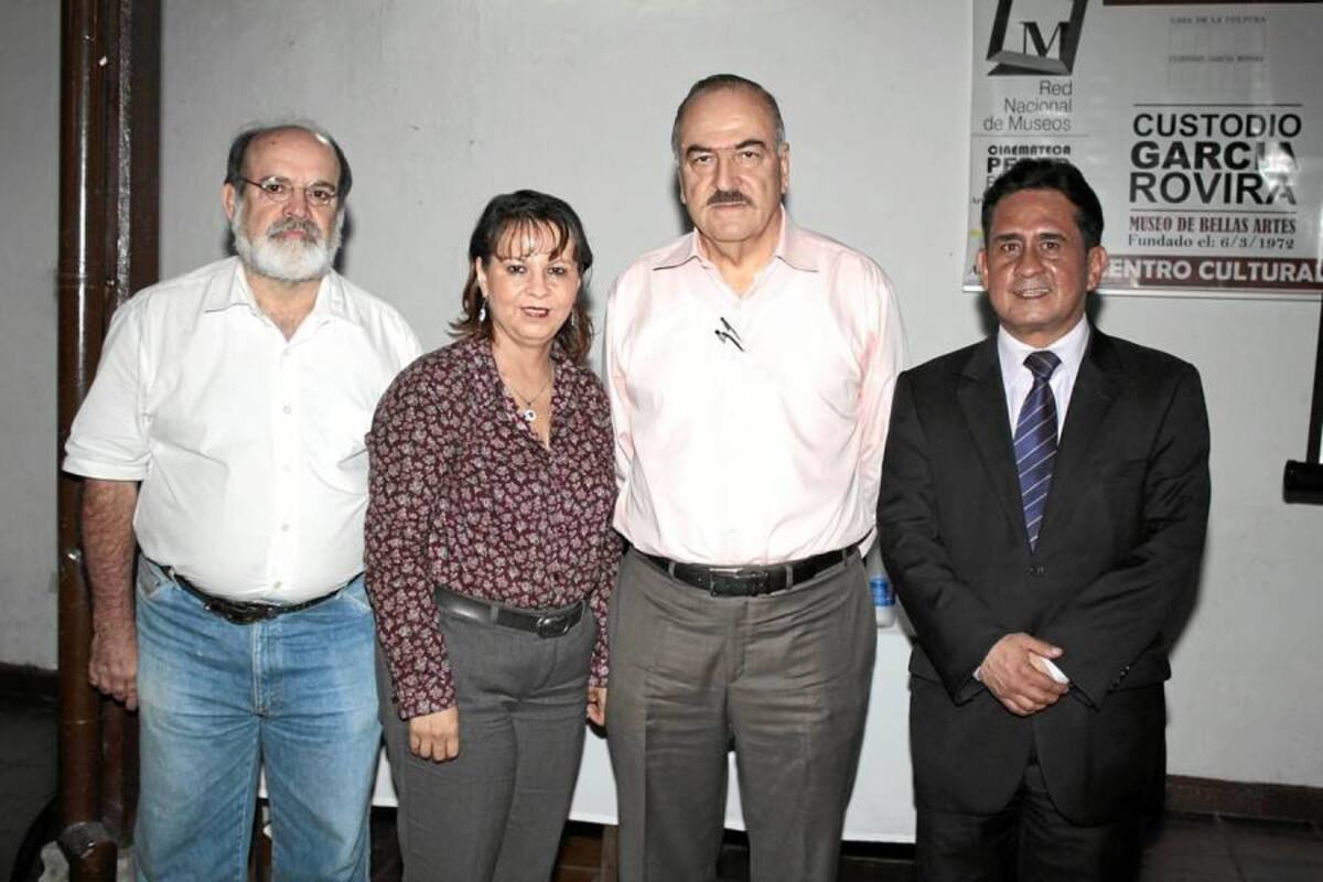 Mario Gómez Díaz, Graciliana Moreno Echavarría, Marco Aurelio Skinner y Luis Enrique Joya. (Foto: Javier Gutiérrez / VANGUARDIA LIBERAL)