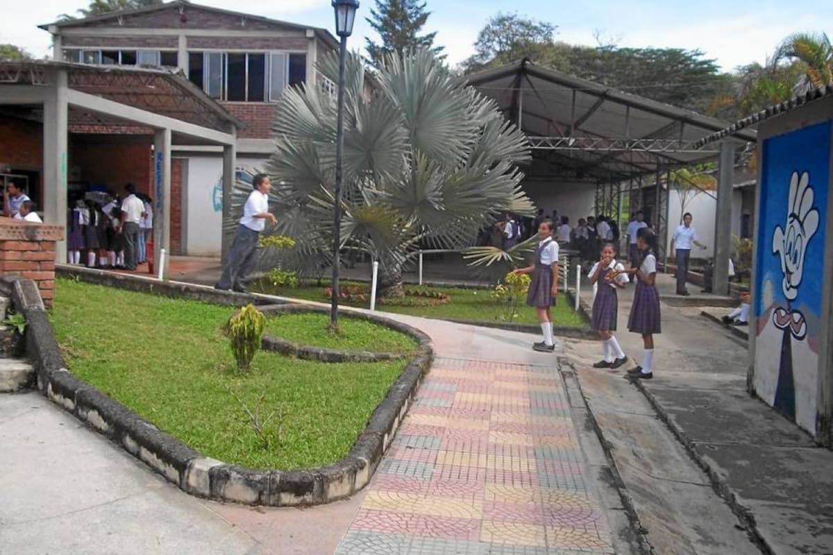 La capacitación que se realizará en el colegio de San Benito de Palermo, tendrá la presencia de 34 personeros de las principales instituciones educativas de la provincia de Vélez. (Foto: Archivo/VANGUARDIA LIBERAL )
