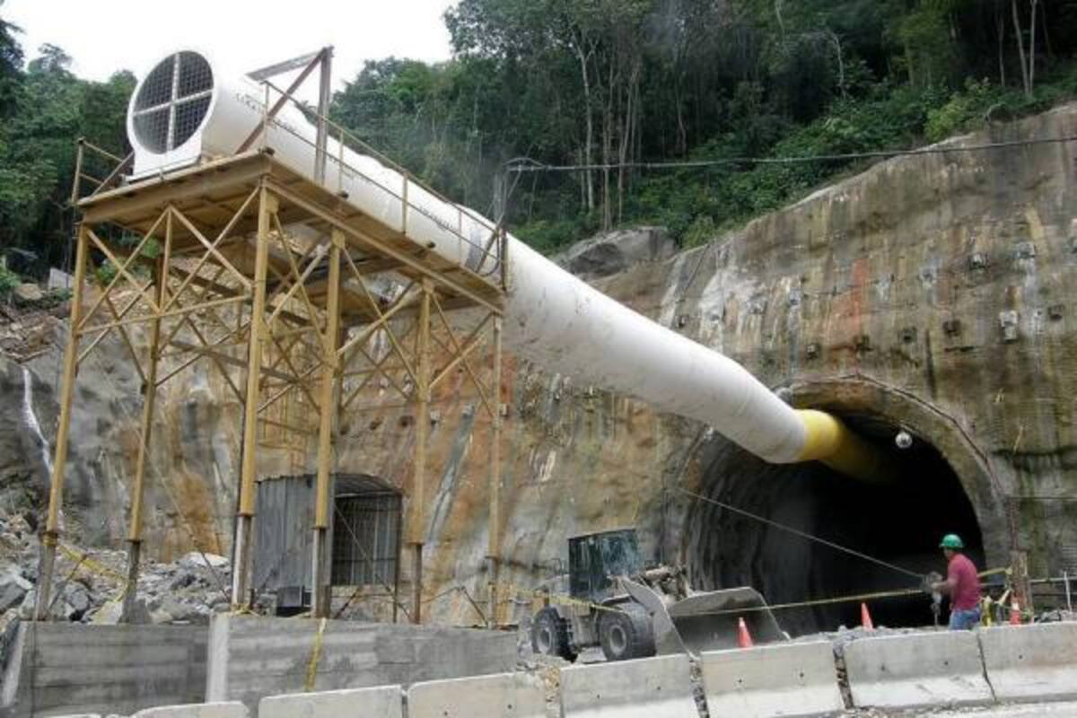 Para la construcción de la vía sustitutiva que parte del Puente La Paz, Isagén contrató al consorcio GS 2010.(Foto: Archivo/VANGUARDIA LIBERAL)