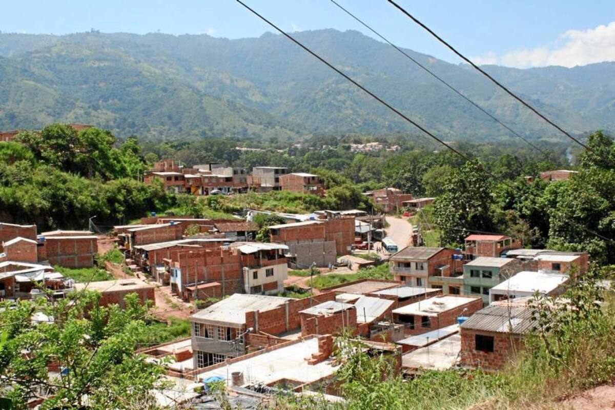 Van selladas 150 obras por construcción irregular en Piedecuesta (Foto: Mauricio Betancourt/ VANGUARDIA LIBERAL )