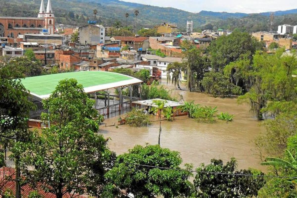 Una de las últimas inundaciones registradas en el mes de abril, en Moniquirá. (Foto: Suministrada/VANGUARDIA LIBERAL)