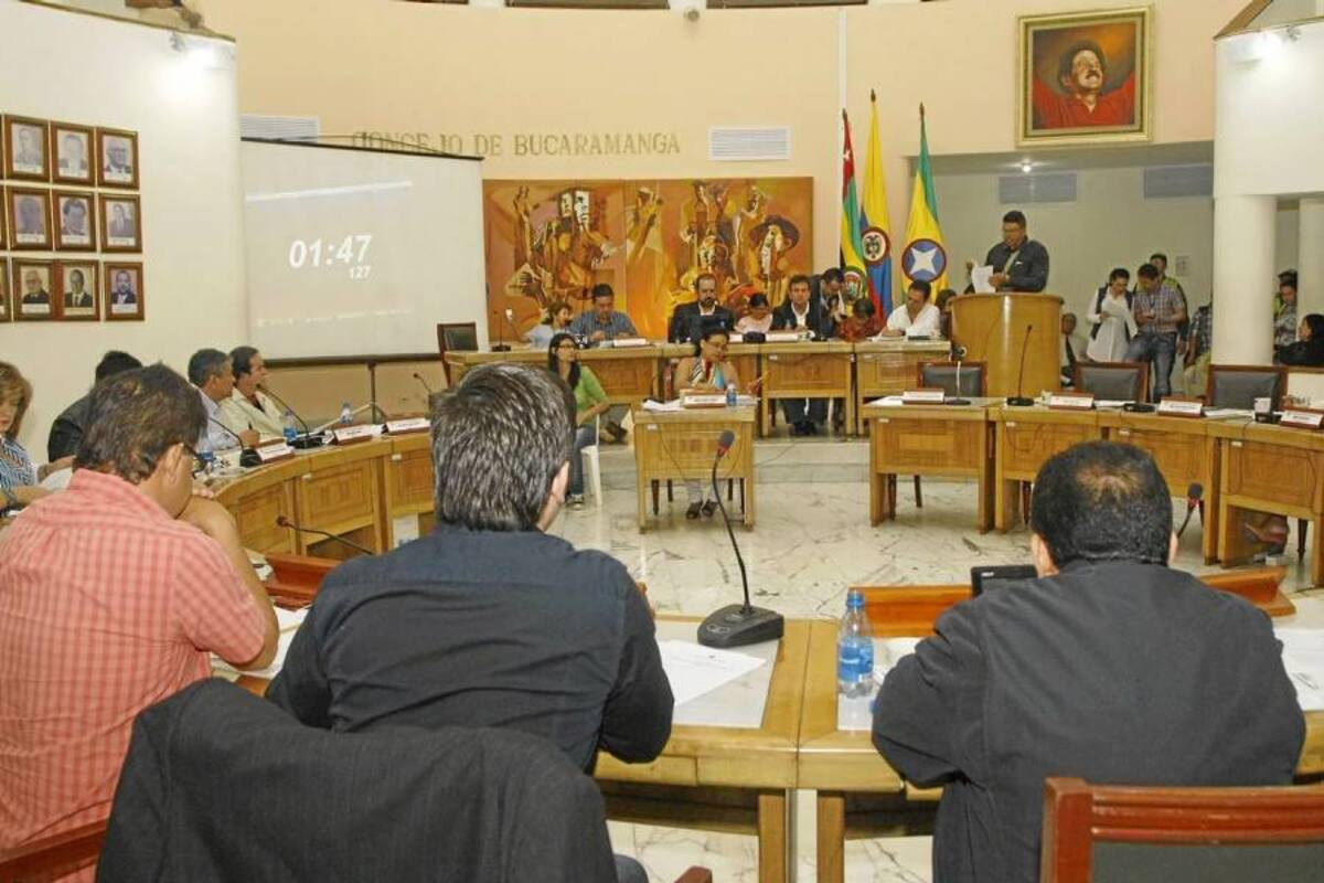 Defensoría y Concejo exigen repetir encuesta del Sisben (Foto: César Flórez/VANGUARDIA LIBERAL)