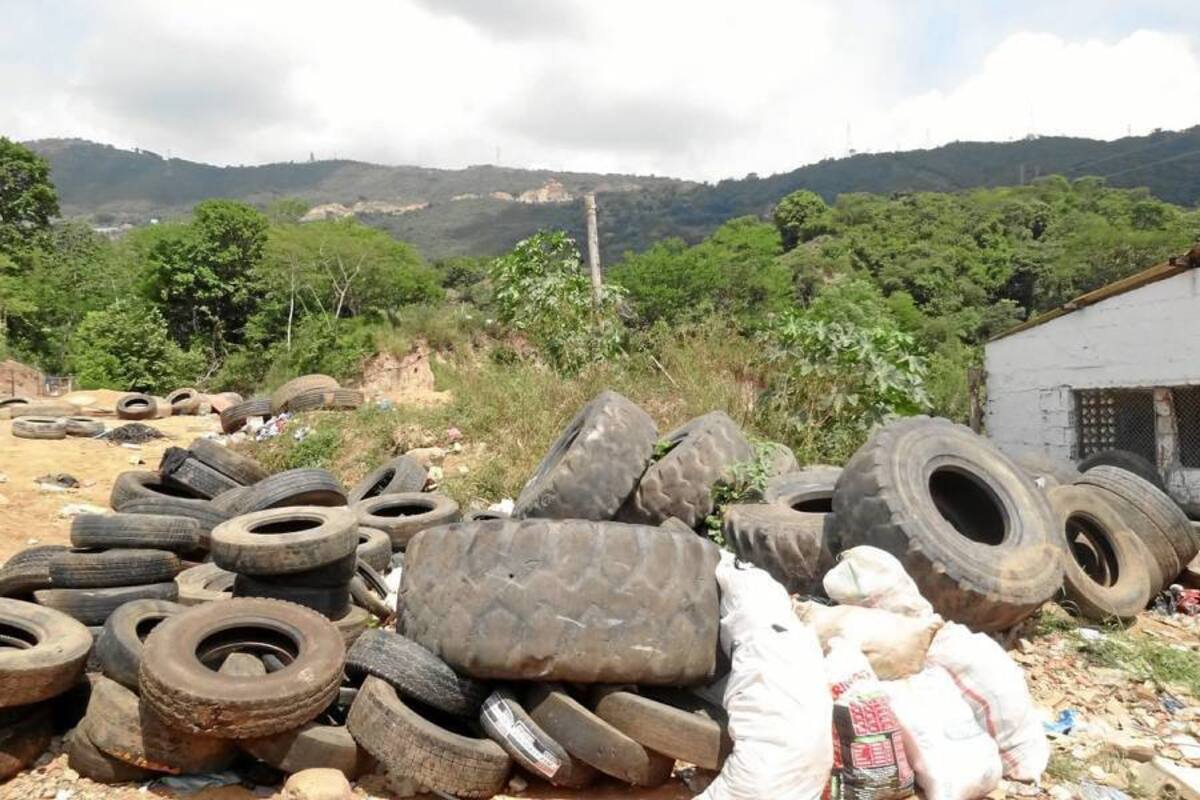La jornada de recolección de inservibles fue la primera que se llevó a cabo en el municipio. En Barrancabermeja también se desarrolló, ayer, una similar. (Foto: Íngrid P. Albis Pérez/VANGUARDIA LIBERAL)