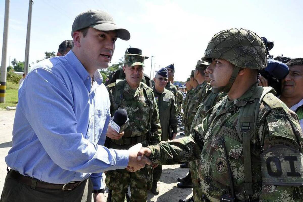 El ministro de Defensa, Juan Carlos Pinzón, negó que la seguridad se les esté saliendo de las manos a las Fuerzas Militares. (Foto: Archivo/VANGUARDIA LIBERAL)