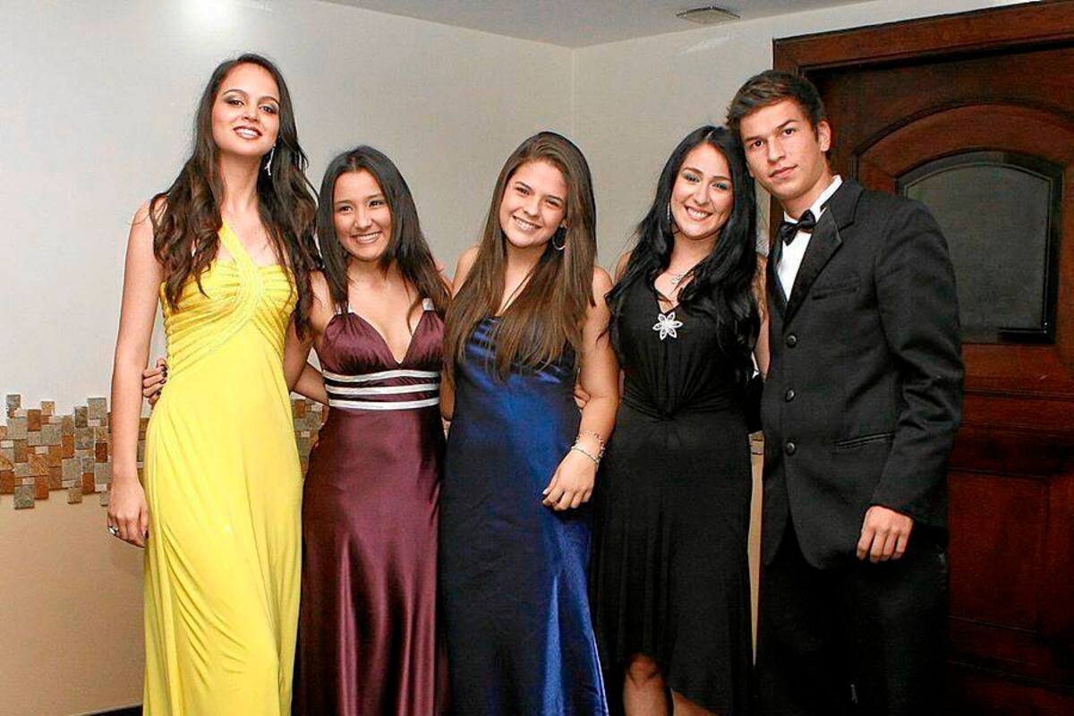 Ingrid Quintero, María Catalina Prieto, Liliana Farello, Paula Moreno y Sebastián Díaz. (Foto: Mauricio Betancourt/ VANGUARDIA LIBERAL)