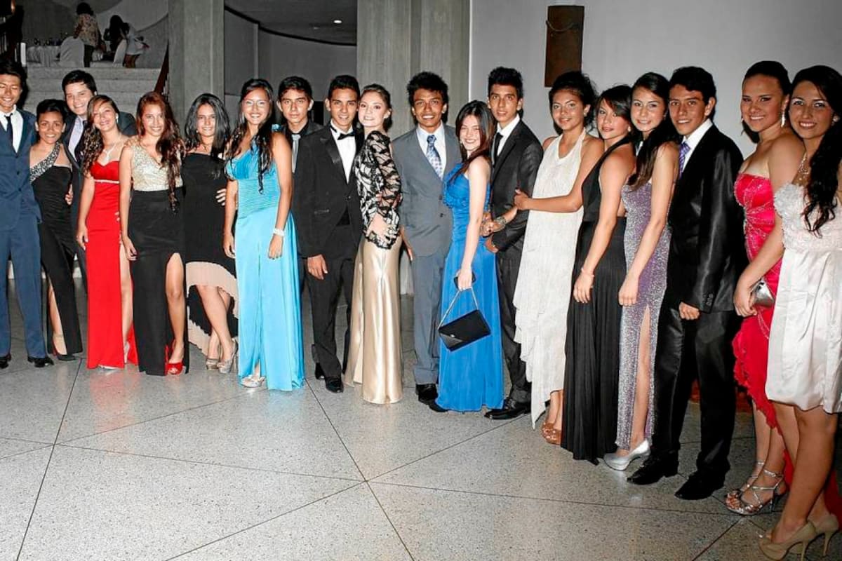 Samuel Jaimes, Laura Mahecha, Nicolás Morón, Sandra Pérez, July Laiton, Fernanda Mantilla, Carol Ballesteros, Cristian Carvajal, Brayan Martínez, Laura Pineda, Frank Rojas, Paula Gutiérrez, Camilo Osses, Daniela Muñoz, Silvia Gómez, Mónica Russi, Fabián Urrea, Camila Lara y Claudia Niño. (Foto: Mauricio Betancourt/VANGUARDIA LIBERAL)