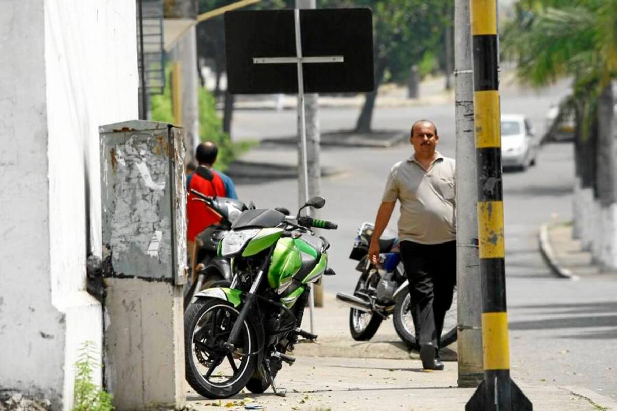 2 mil 576 bumangueses han sido sancionados, en lo que va del año, por parquear en sitios indebidos.